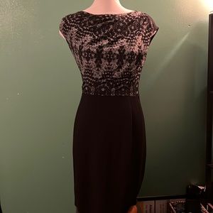 Womens dress size medium H&M brand stretchy fabric NWT